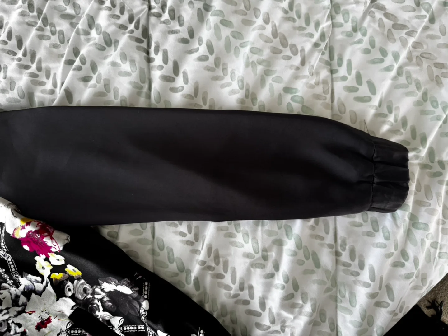 Vero Moda Floral Bomber Jacket image indicator(4)