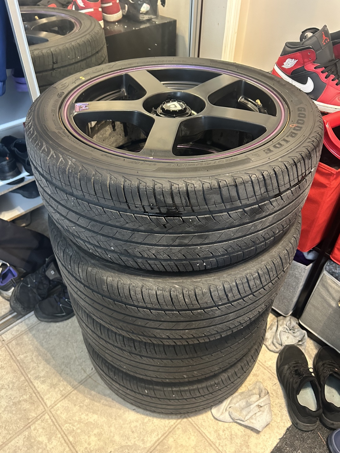 Motegi racing wheels MR116 225/45/R17