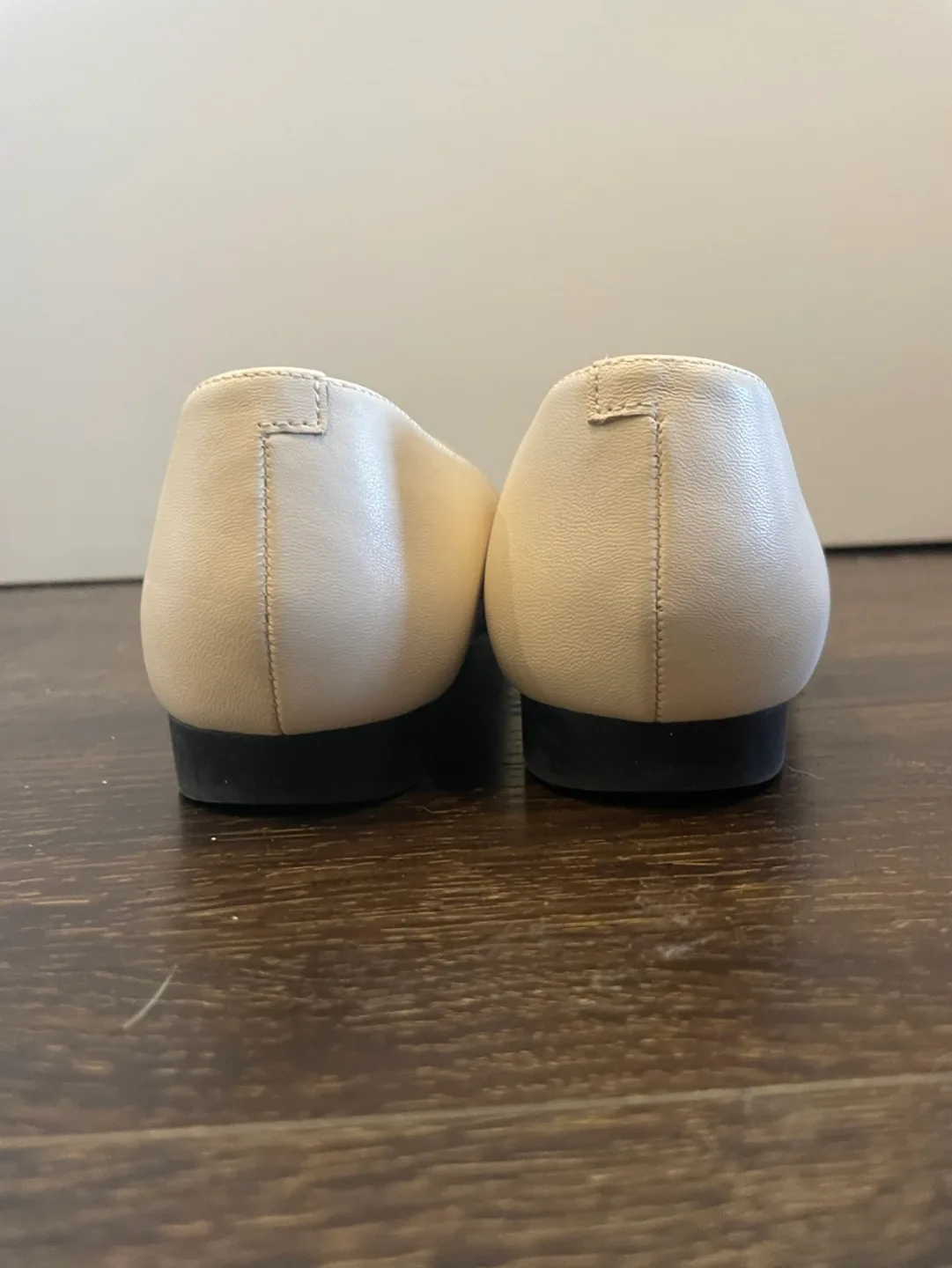 Women Lambskin Leather Loafers - US 5 image indicator(3)