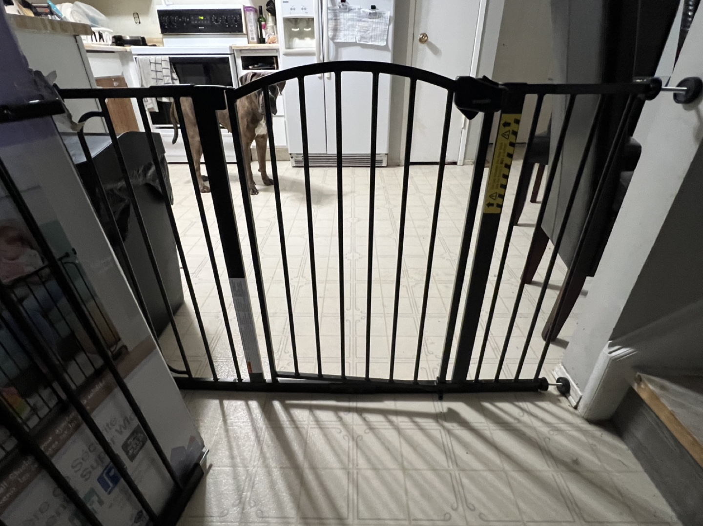 Regalo 58" Extra Wide Arched Decor Baby Safety Gate - photo 2