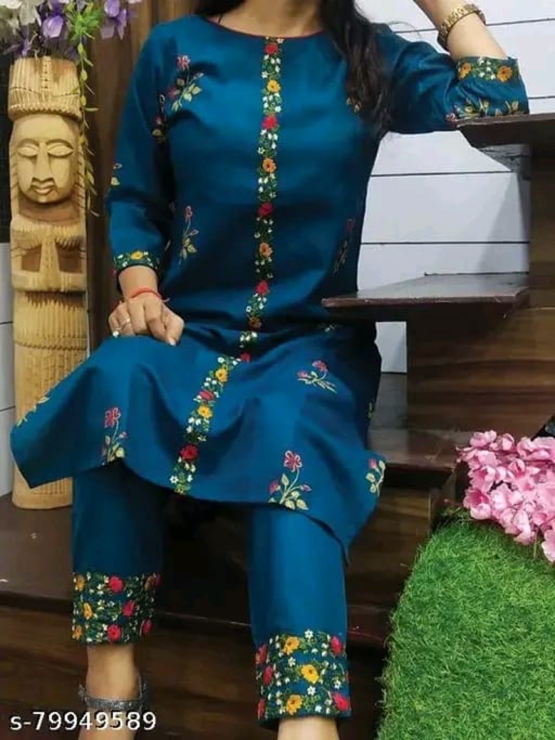 Teal embroidered kurta and pants set