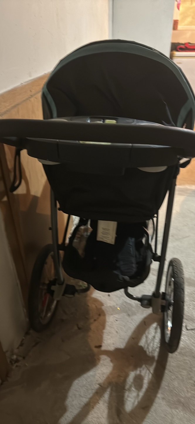 Graco FastAction Fold Jogging Stroller - photo 2