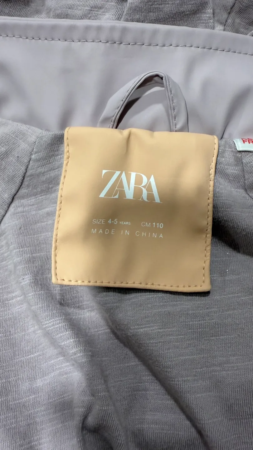 Zara Kids Jackets - size 3-4 & 4-5 image indicator(3)
