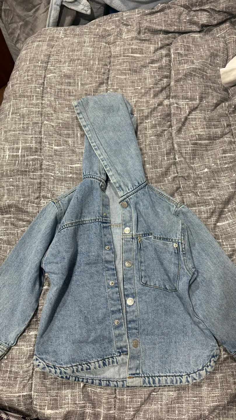 Zara Kids Jackets - size 3-4 & 4-5 image indicator(4)