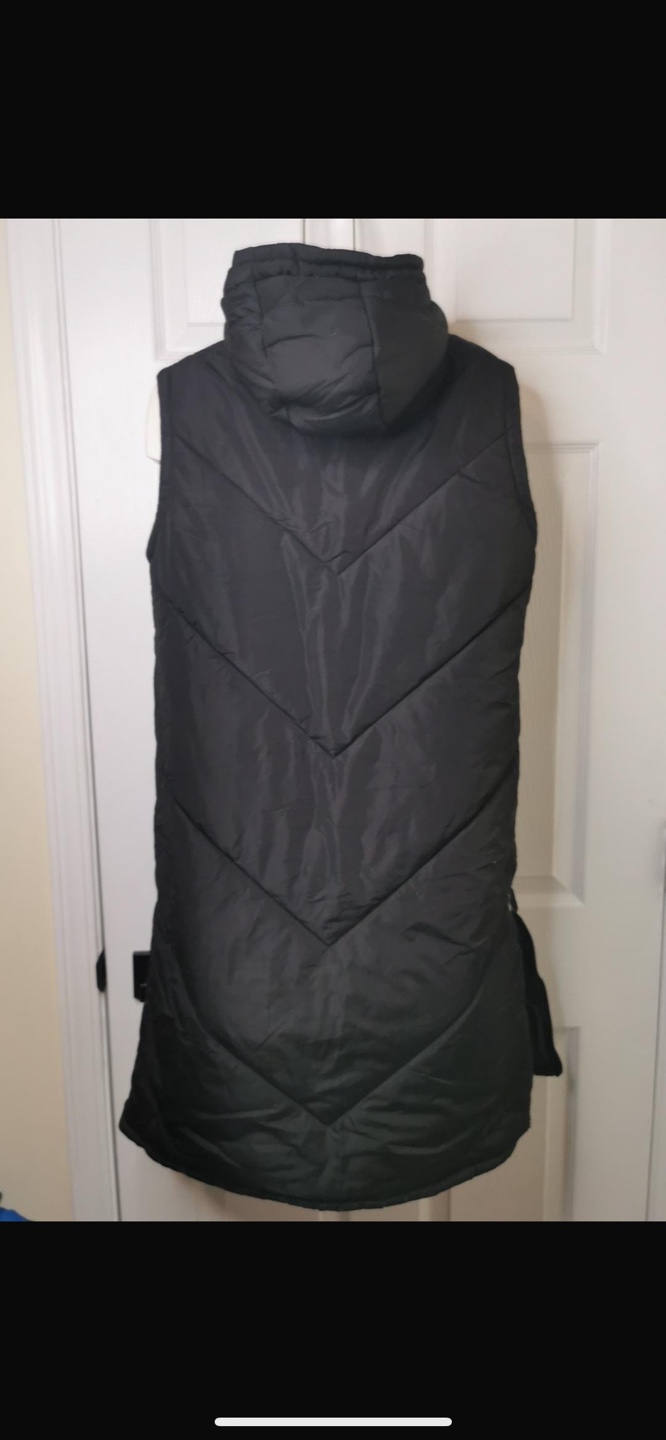 NEW! Women's Black Hooded Long Puffer Vest - photo 5