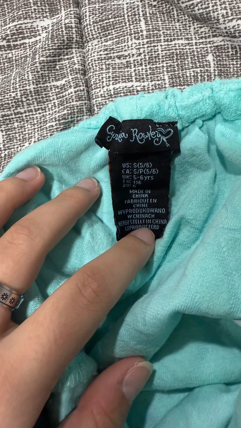 Girls' Size 5-6 - Rompers and t-shit/short set image indicator(3)