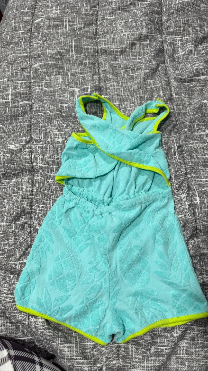 Girls' Size 5-6 - Rompers and t-shit/short set image indicator(2)