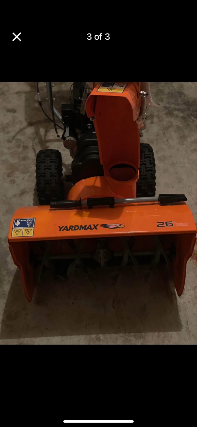 Yardmax Snowblower - photo 3