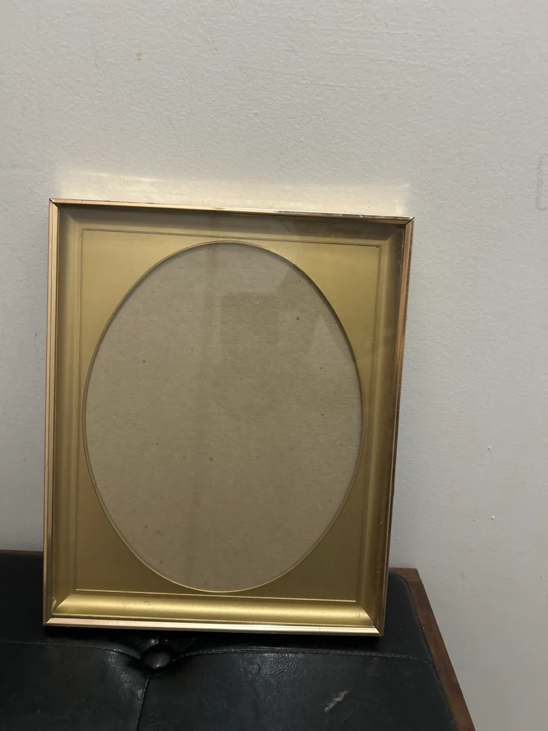 Vintage Gold Oval Picture Frame thumbnail