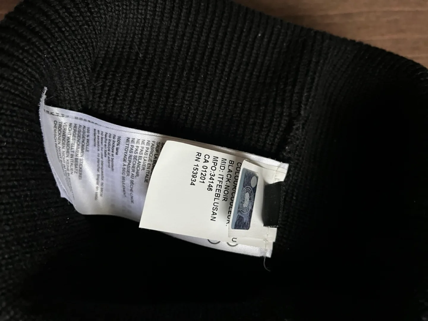 Canada Goose Arctic Toque - Black unisex image indicator(4)