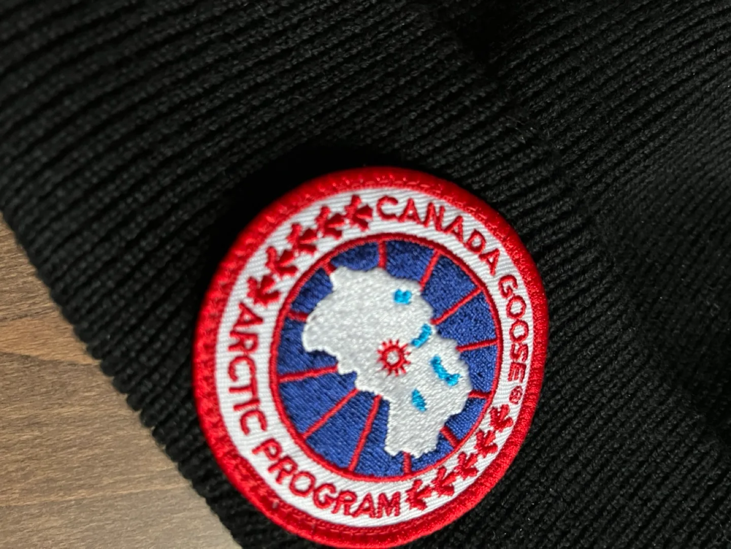 Canada Goose Arctic Toque - Black unisex image indicator(3)