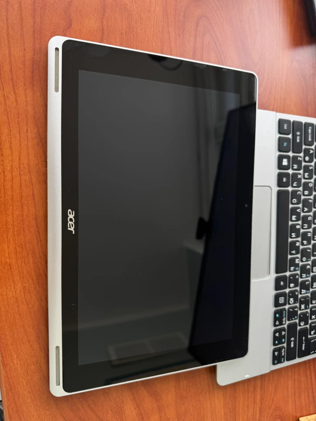 Acer Aspire Switch 10 Laptop/Tablet thumbnail