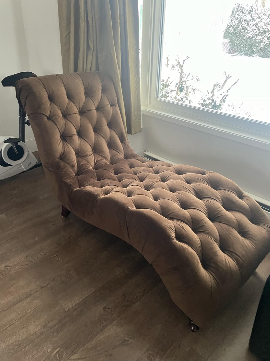 Brown Velvet Chaise Lounge - photo 2
