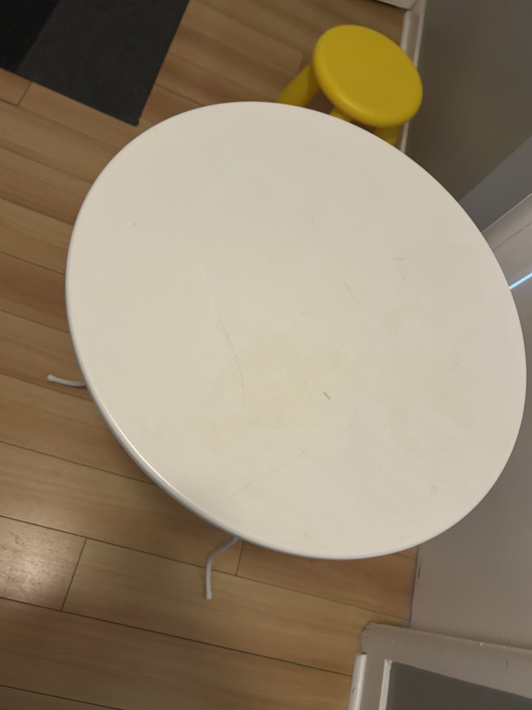 White Metal Side Table - photo 2