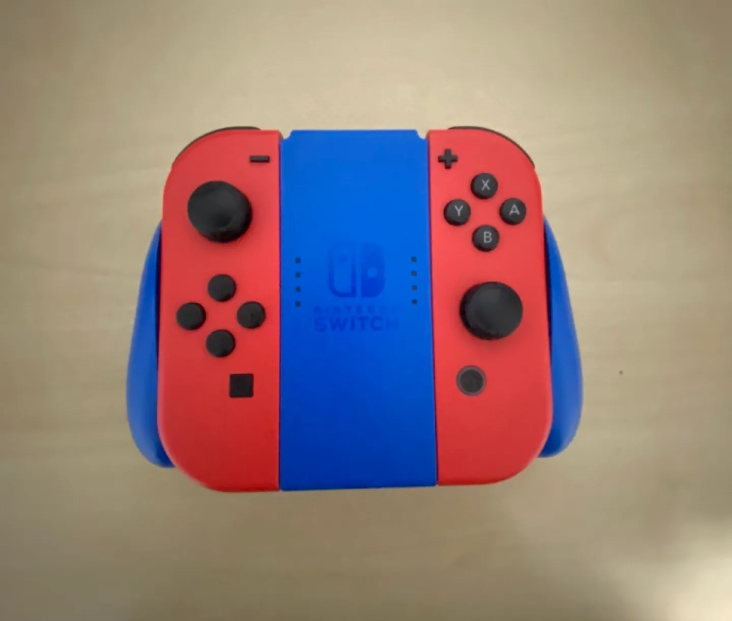 Nintendo Switch - Mario Red & Blue Edition image indicator(2)