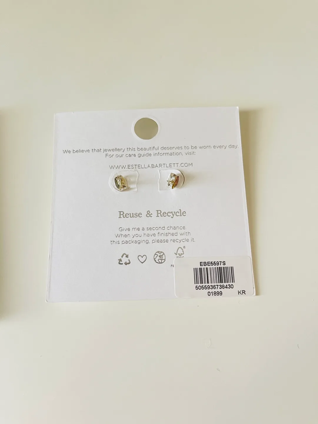 Estella Bartlett Love Me Knot Necklace and Earrings Set image indicator(5)