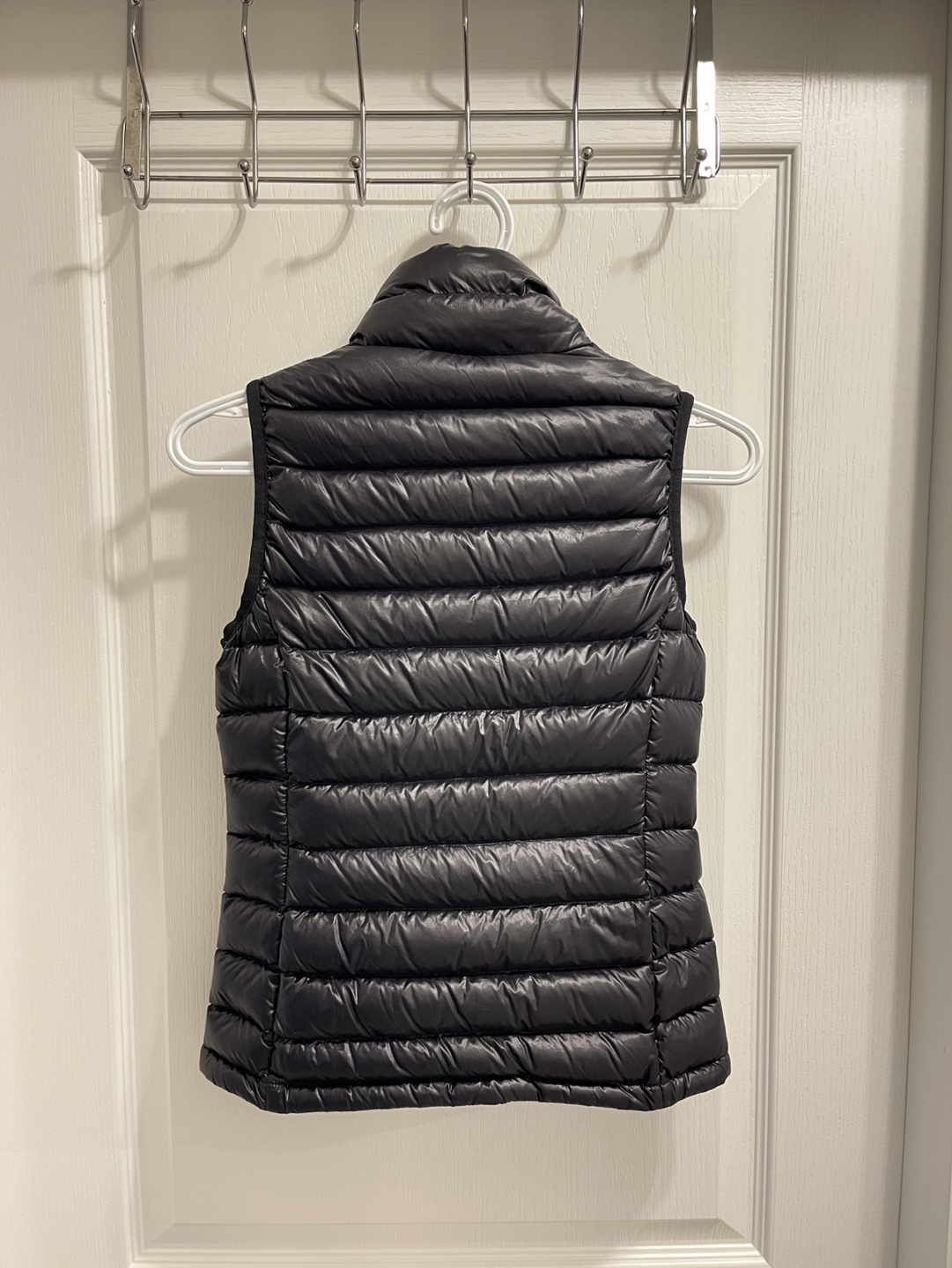 Aritzia Parklife Black Down Vest - Size XS - photo 2