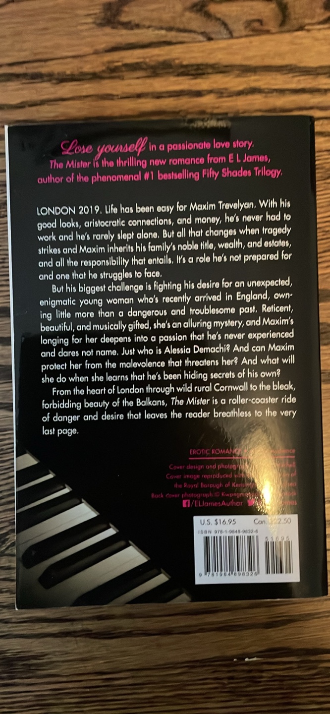 The Mister by E L James - Paperback - photo 2