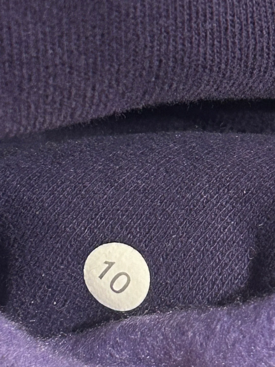 Lululemon Scuba Hoodie Size 10 image indicator(7)