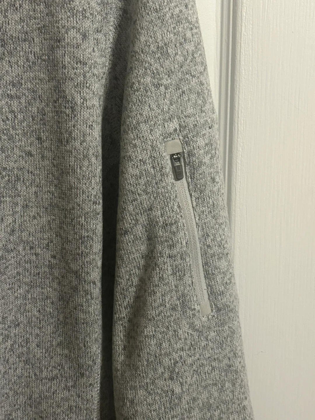 L.L.Bean Women's Size Large Grey Fleece Zip-Up Hoodie image indicator(3)