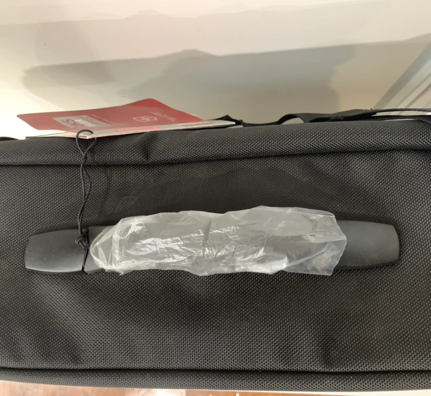 Black Swiss Army Garment Bag - Luggage #ThriftyPicks image indicator(3)