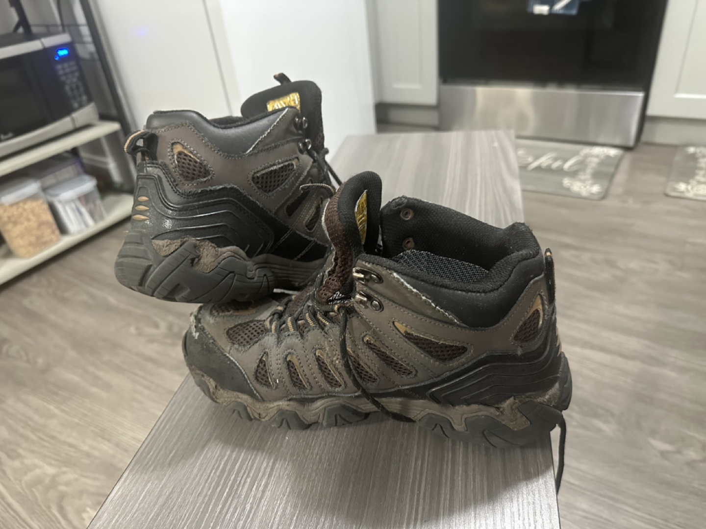 Men's Hiking Boots Size 9.5 - photo 2