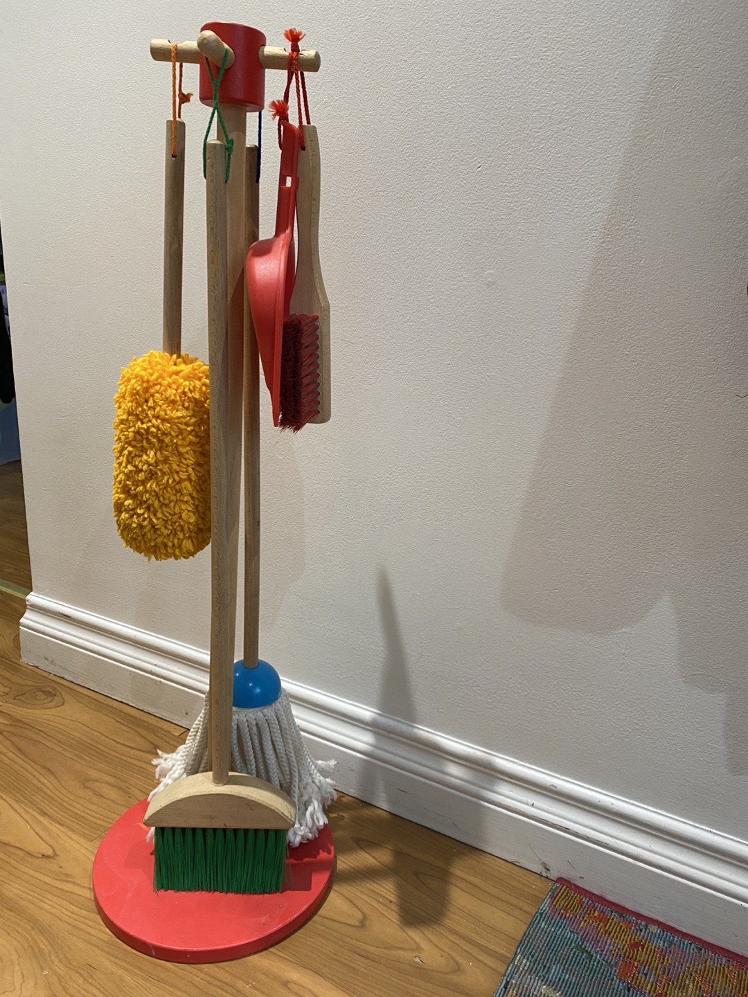Melissa & Doug Wooden Cleaning Set Toy