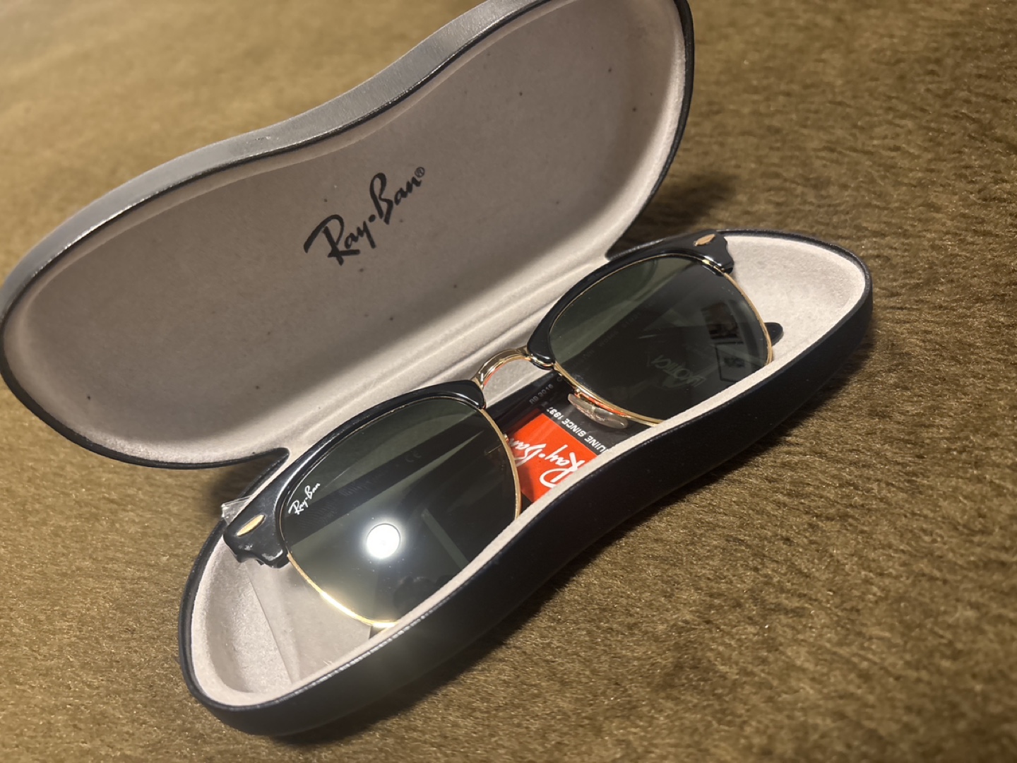 Ray-Ban Sunglasses with Case - photo 4