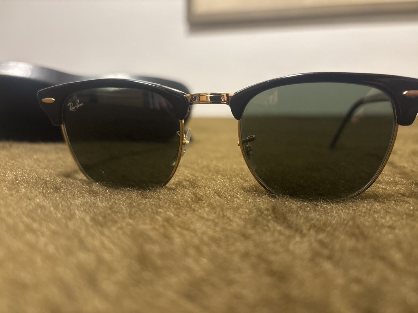 Ray-Ban Sunglasses with Case - photo 3