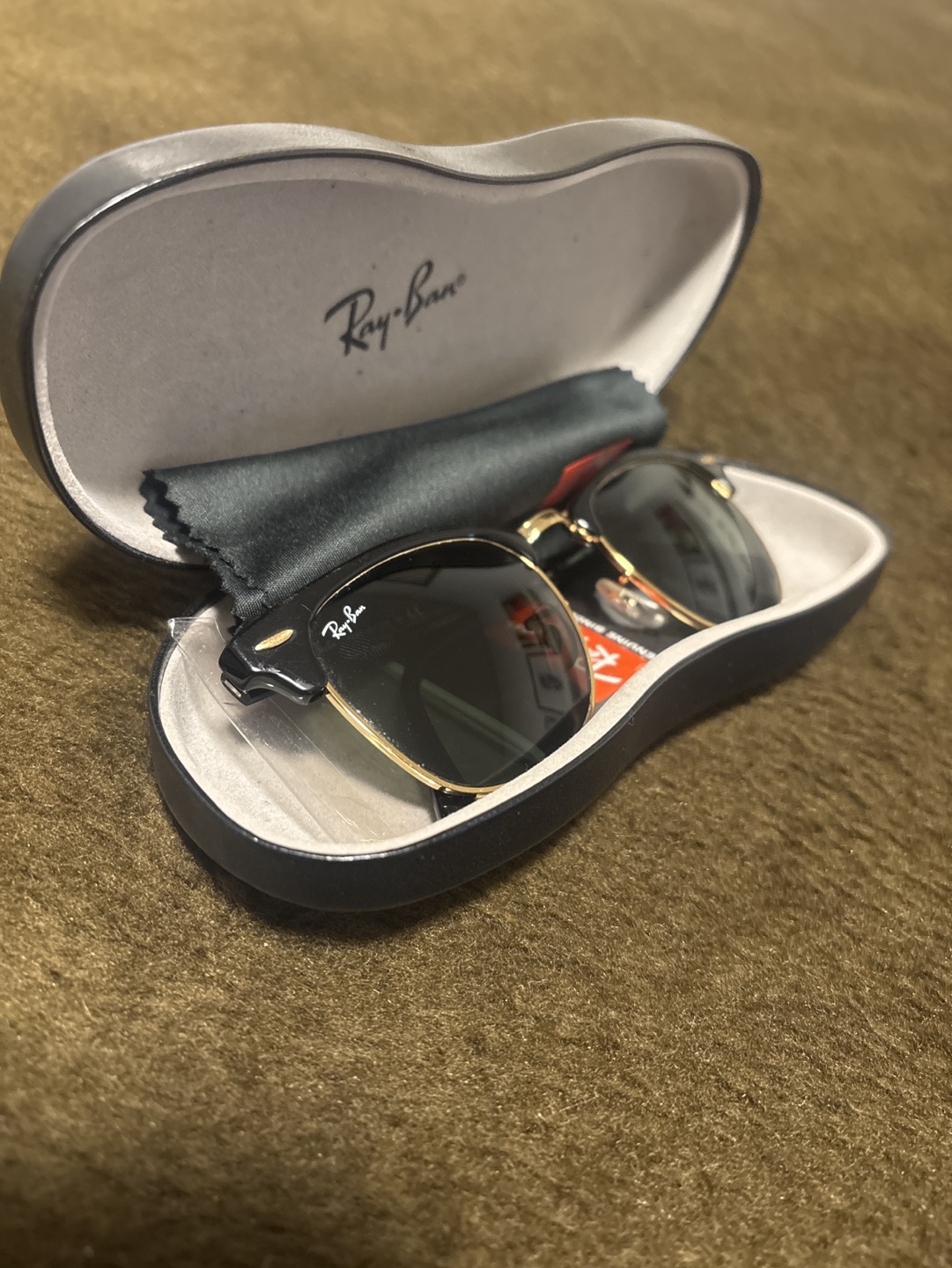 Ray-Ban Sunglasses with Case - photo 5