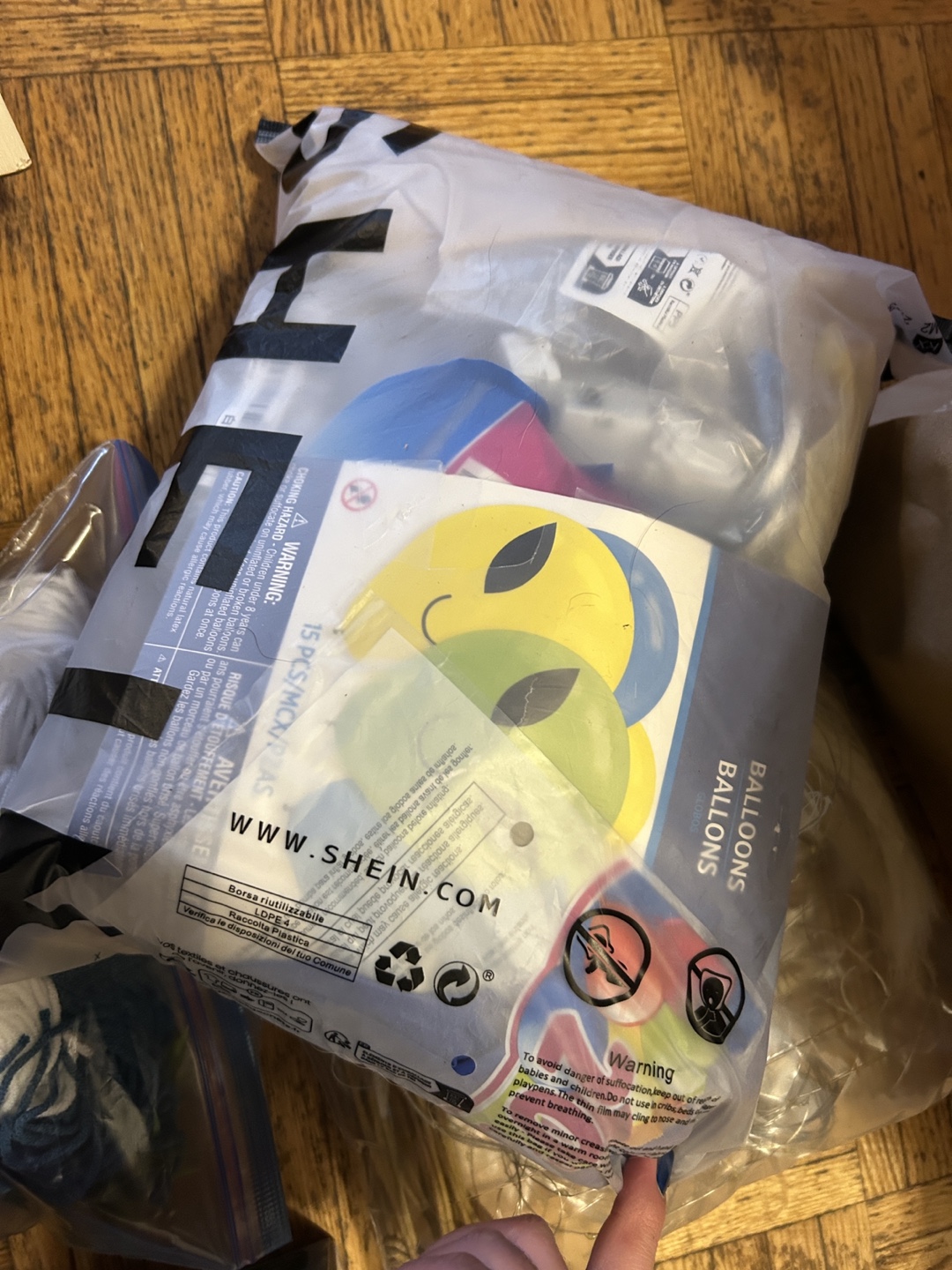 Free random stuff for birthday decorations - photo 4