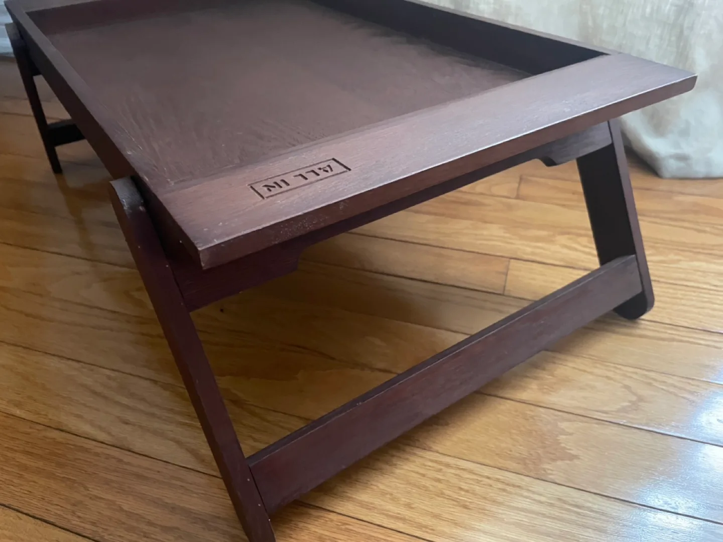 Foldable Wooden Tray Table image indicator(3)