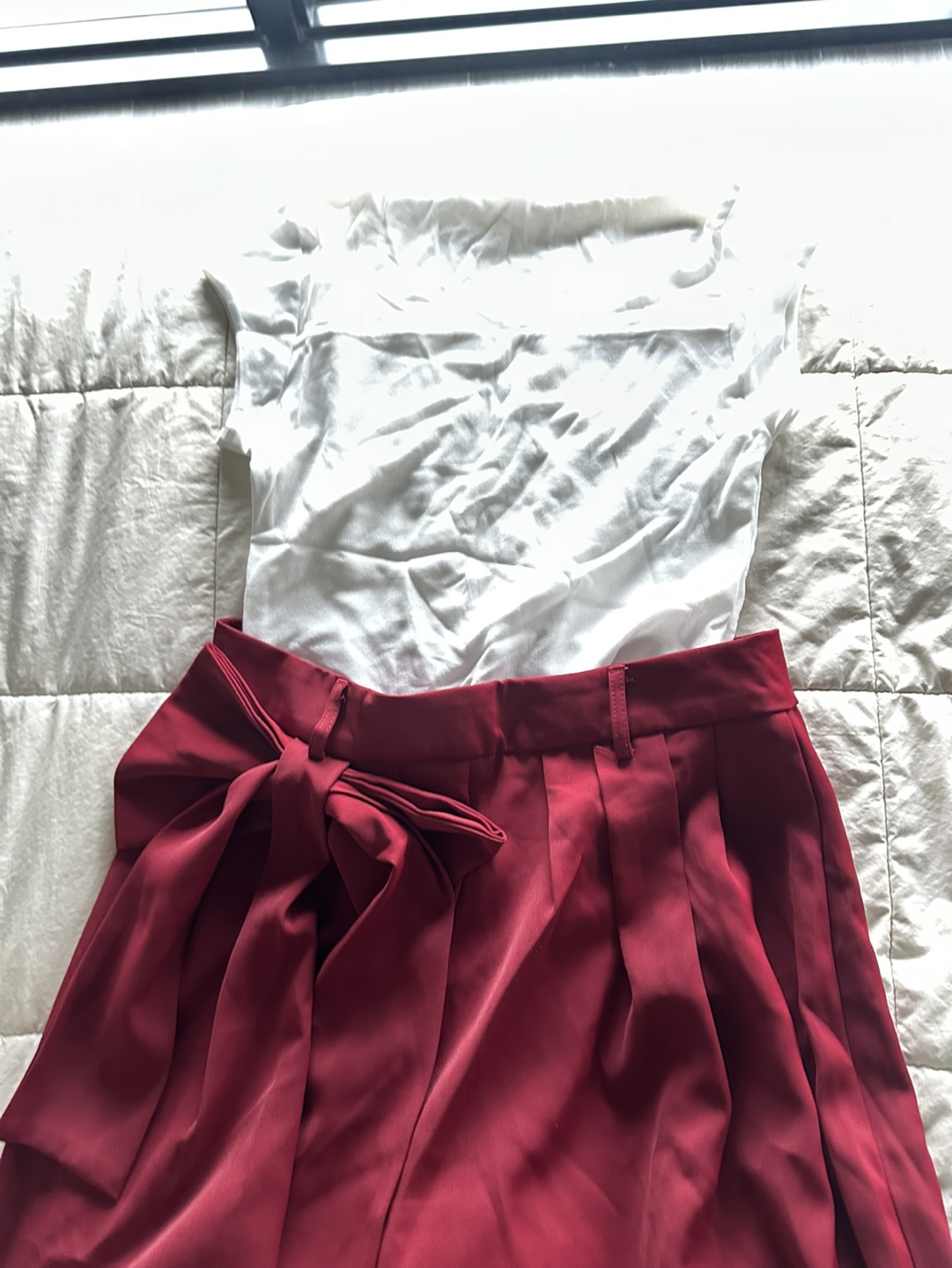 Adorable Two-Piece Set:  Top and Burgundy Culotte Pants - photo 4
