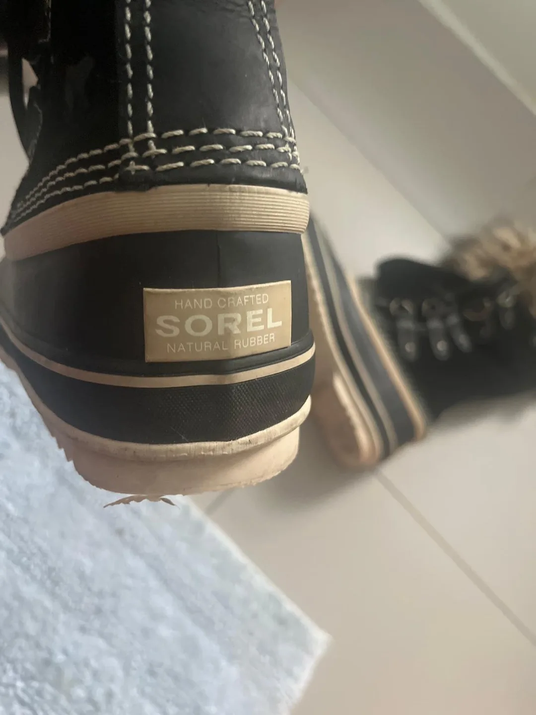 Women's Sorel Winter Boots - Size 5 image indicator(2)