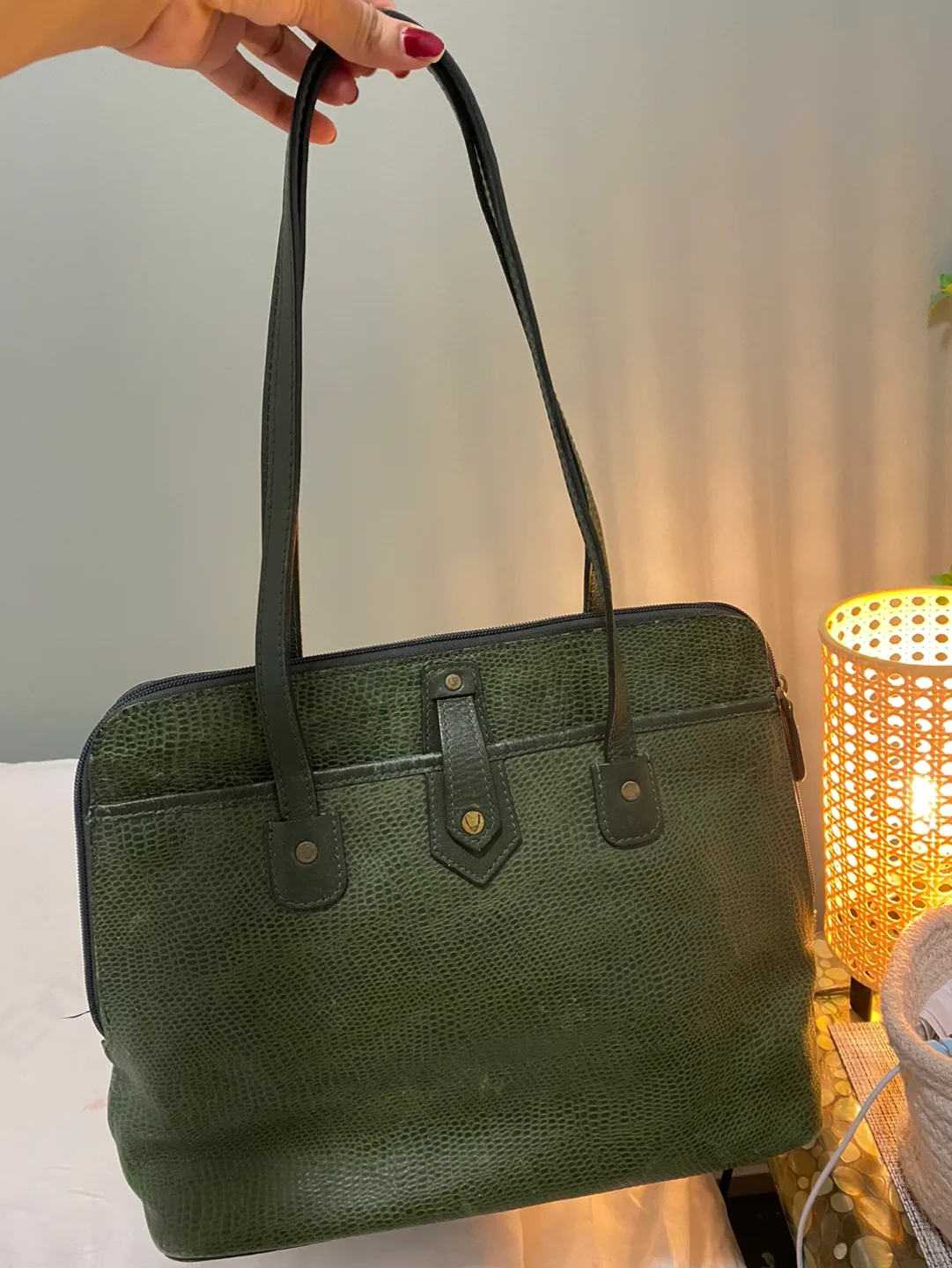 Gorgeous Green Leather Handbag image indicator(5)