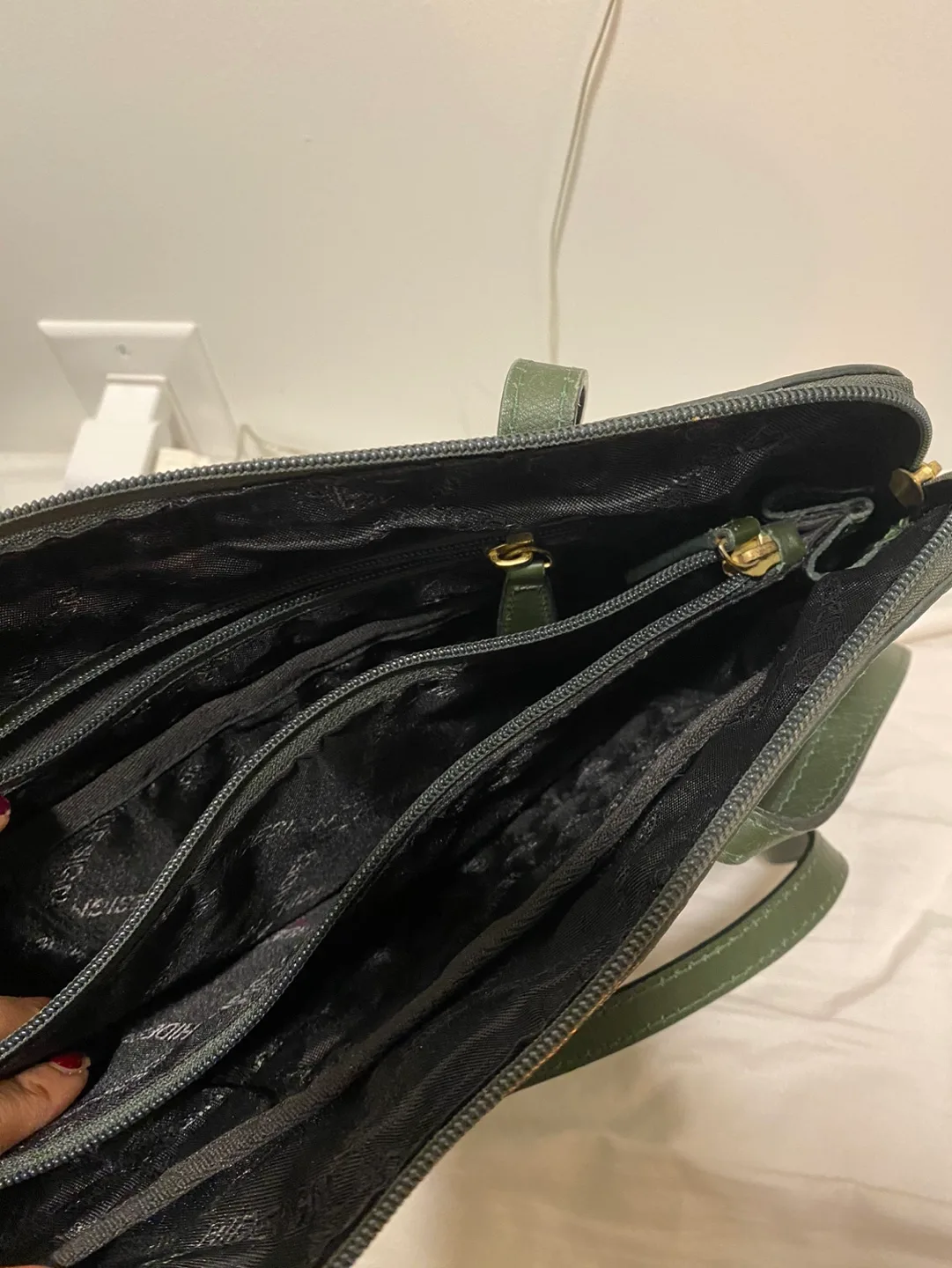 Gorgeous Green Leather Handbag image indicator(8)