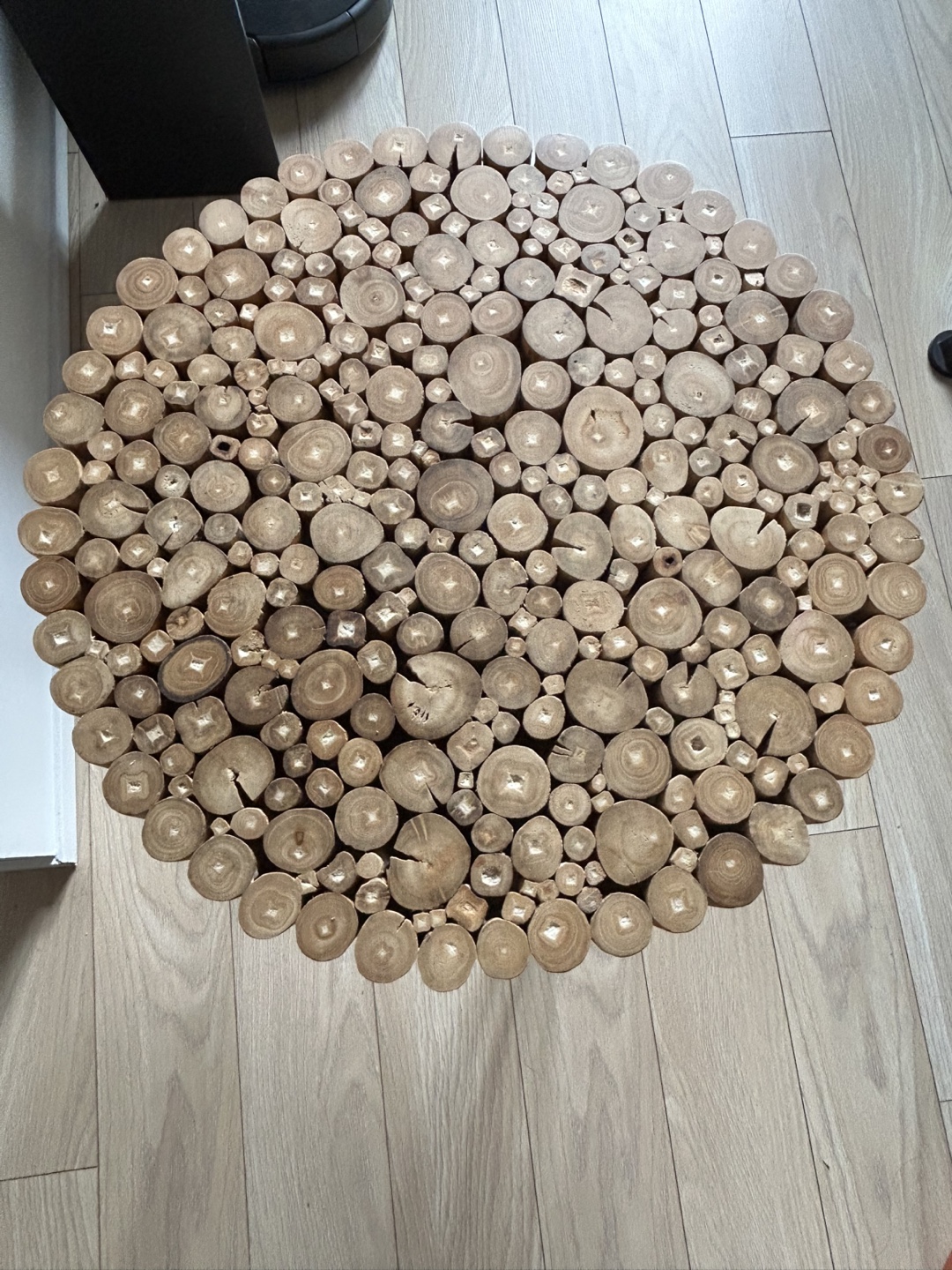 Unique Round Wooden Coffee Table with Hairpin Legs - photo 3