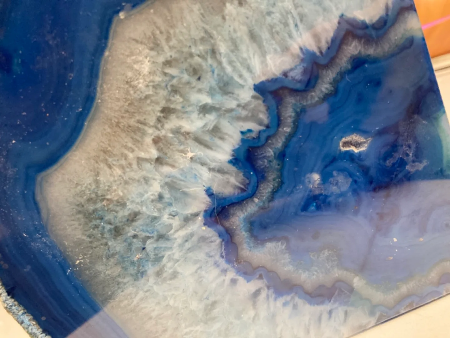 Crystal Agate Geode image indicator(2)