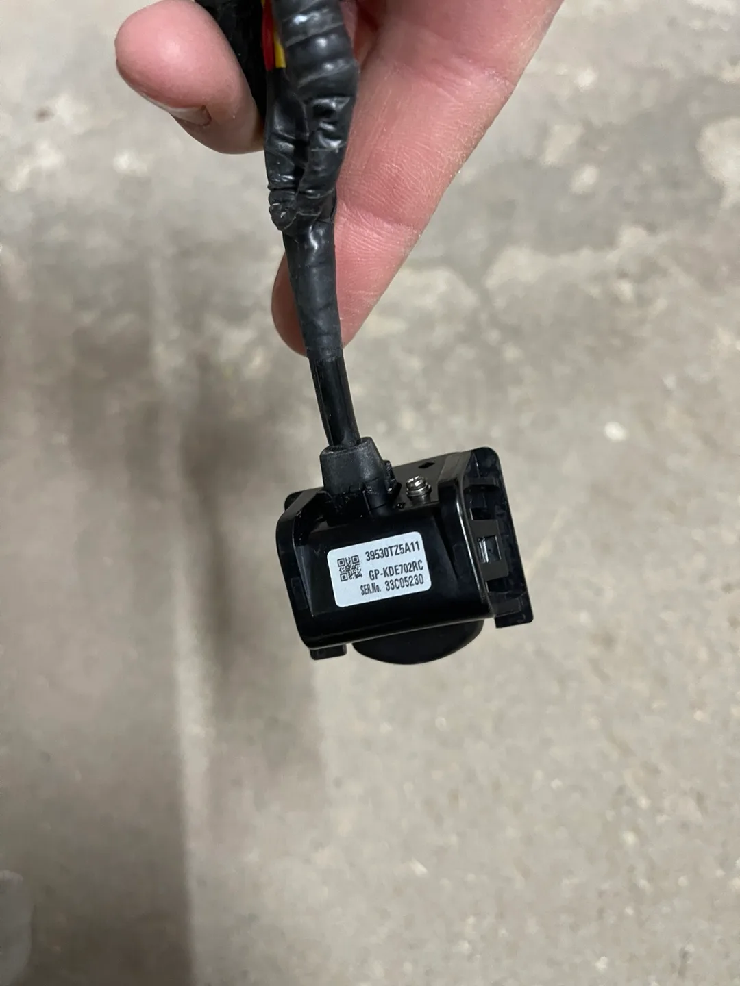 Acura MDX/ Honda Pilot OEM Backup Camera w/ wiring harness image indicator(2)