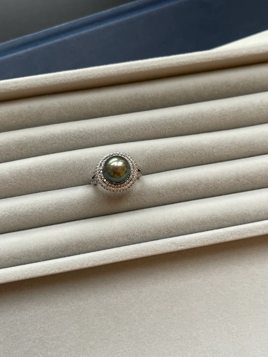 Elegant Tahitian Black Pearl CZ Silver Ring 🏈 image indicator(5)