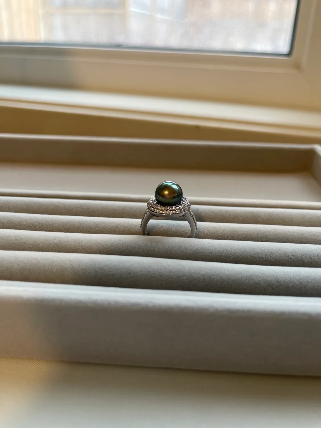 Elegant Tahitian Black Pearl CZ Silver Ring 🏈 image indicator(4)