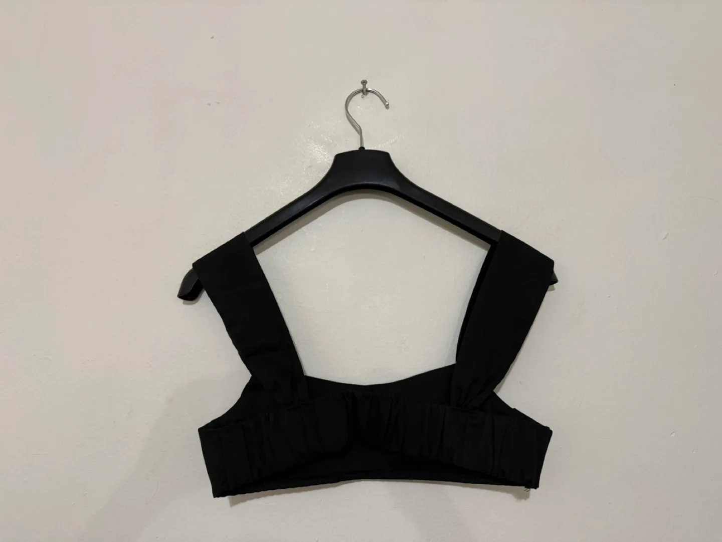 🏈 SHEIN Black Square Neck Crop Top - Size XS image indicator(2)