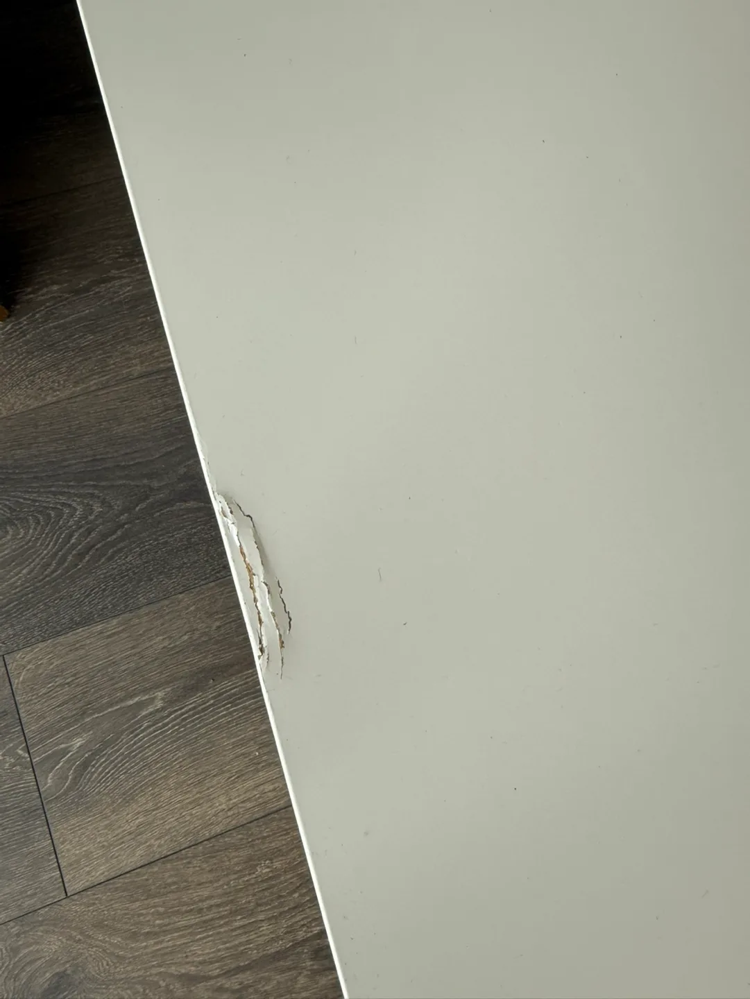 White Coffee Table with Shelf image indicator(3)