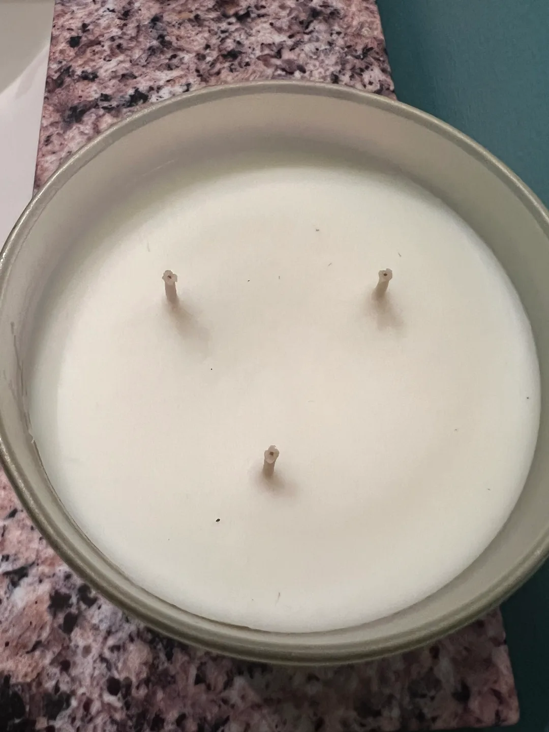 Merry Mimosa Triple Wick Candle 🏈 image indicator(2)