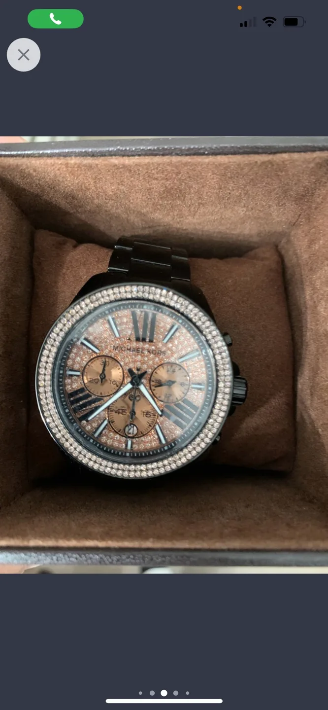 Michael Kors MK5879 Black Crystal Watch image indicator(4)