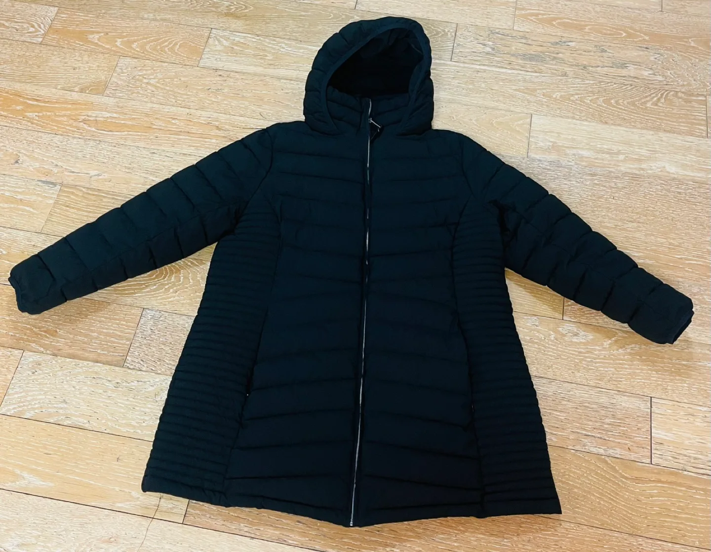 Women's Black Puffer Jacket with Hood image indicator(3)
