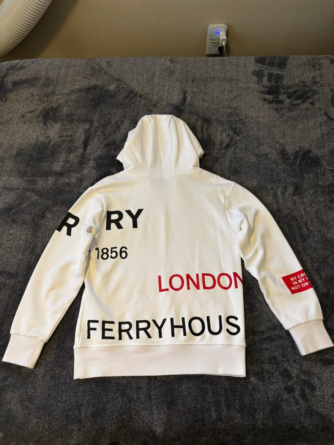 Burberry Horseferry Print Logo Hoodie image indicator(3)