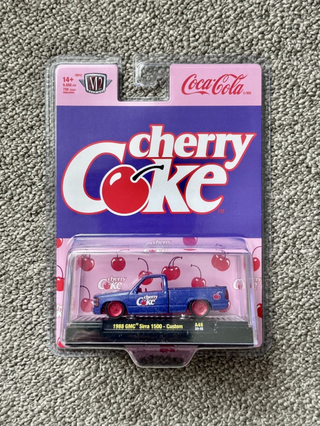 ミニカー 1988 GMC Sierra 1500 - Cherry Coke CHASE 2024 M2 Machines Cherry Coke (Sirra Error) 1988 GMC Sierra