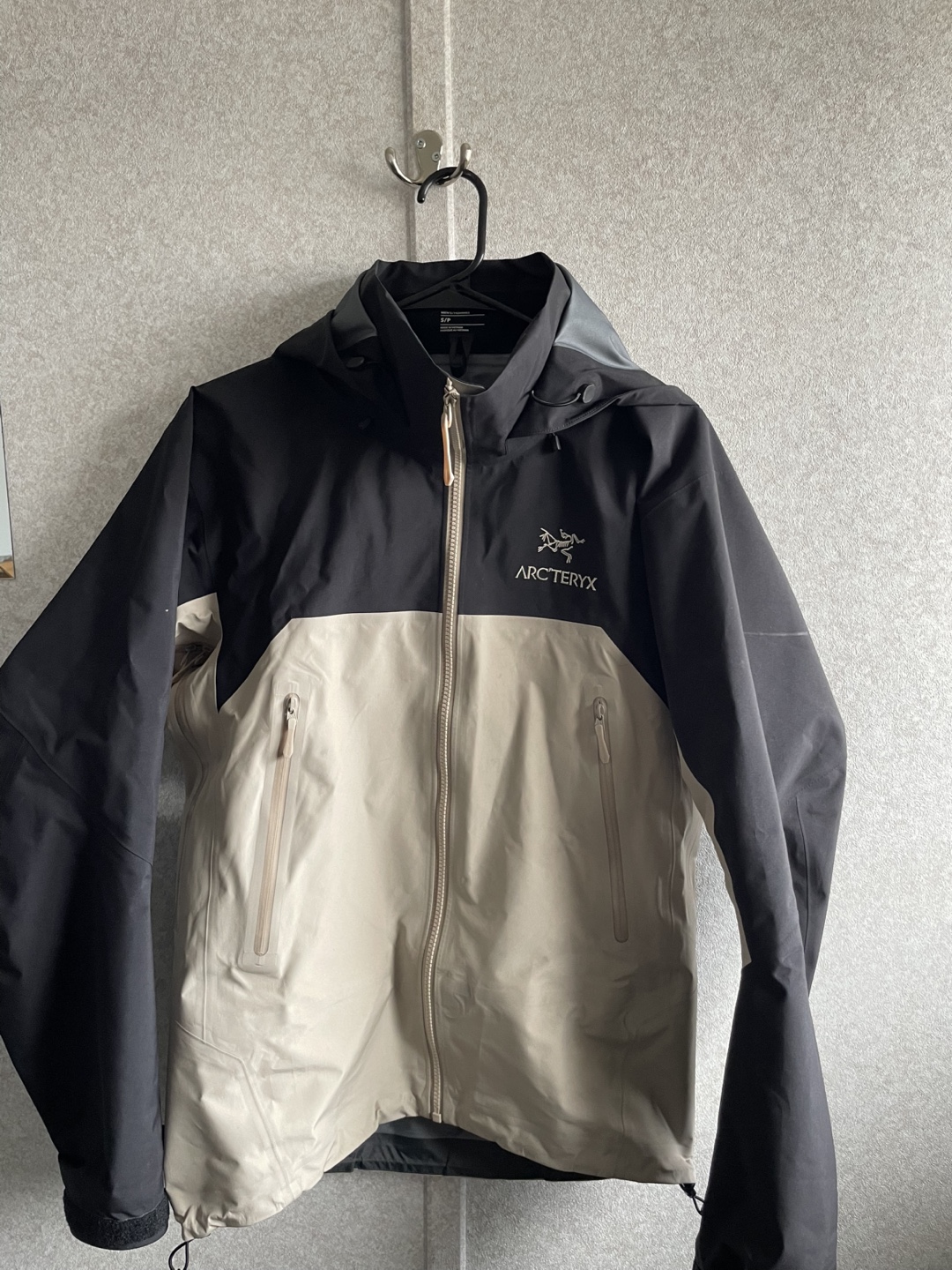 Arc'teryx Beta AR Jacket - Gore-Tex Pro - Men's Small