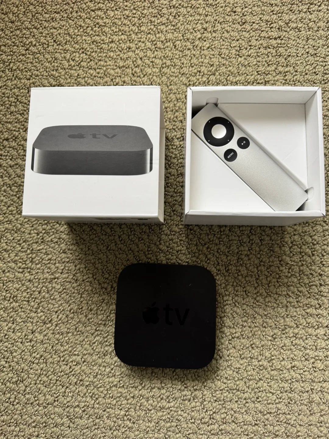 Apple TV 3rd Generation with Remote & Box image indicator(2)